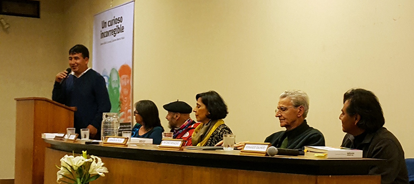 Xavier Albó un curioso incorregible que contribuyó en cambios estructurales del País presentó su libro de anécdotas Cochabamba