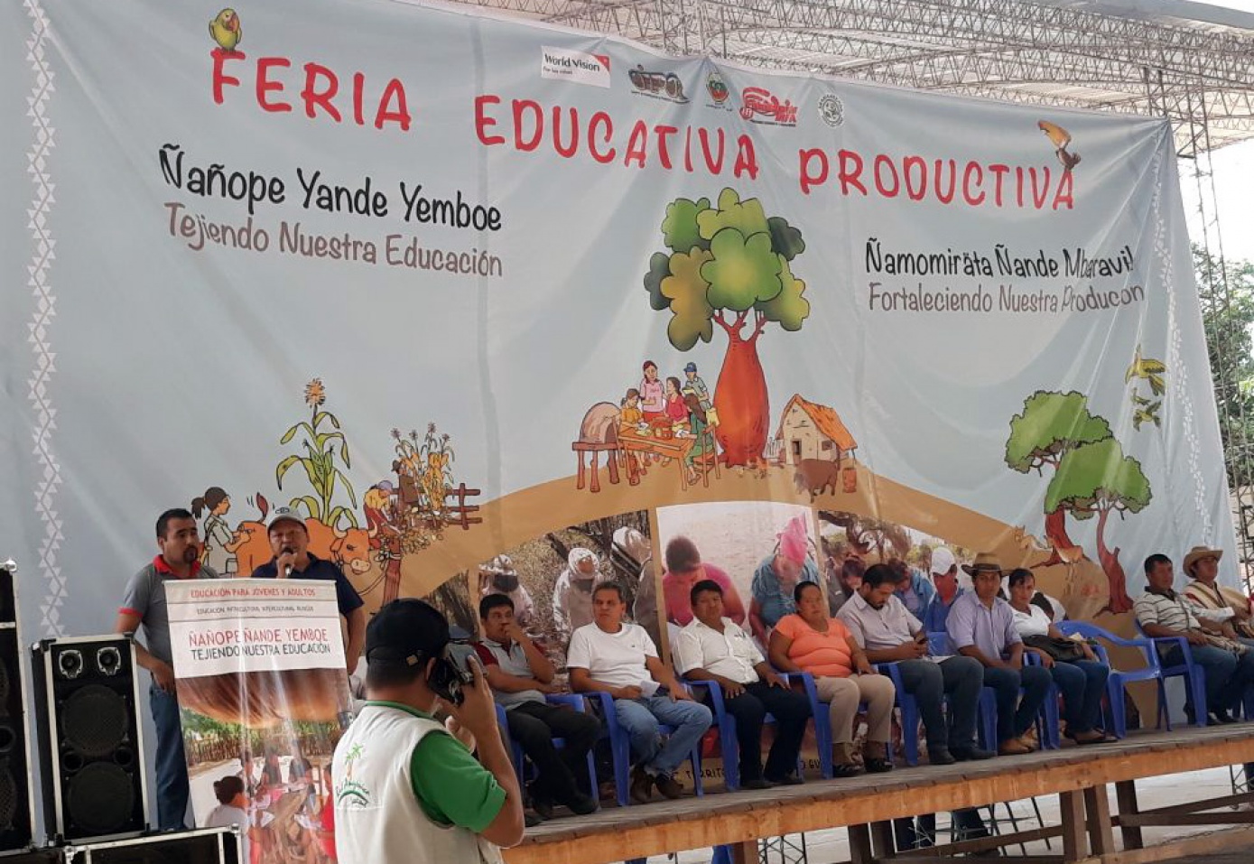 Se realizó feria educativa para fortalecer la identidad cultural, lingüística y productiva de la Autonomía Indígena Charagua Iyambae 