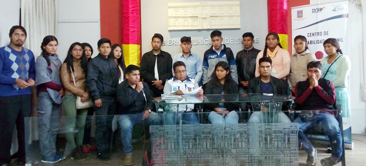 Jóvenes urbanos y rurales de diferentes departamentos del país analizan el avance de la normativa y políticas a su favor