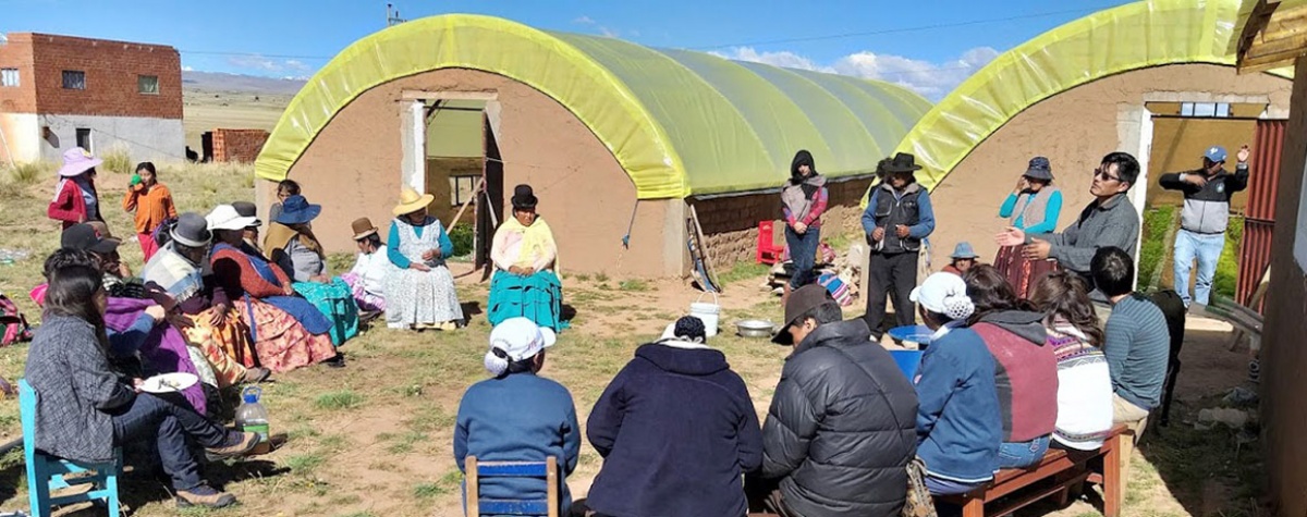 Mujeres del Altiplano buscan consolidar sus asociaciones productivas en torno a la economía solidaria 