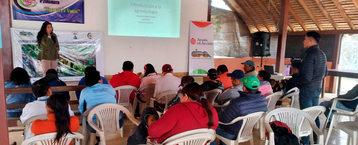 Productores de la Amazonía sur se forman como promotores agroecológicos en la producción de cacao nativo amazónico.