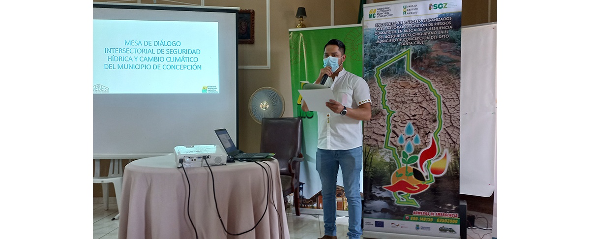 Organizaciones indígenas participan en la primera mesa de dialogo intersectorial de seguridad hídrica y cambio climático.