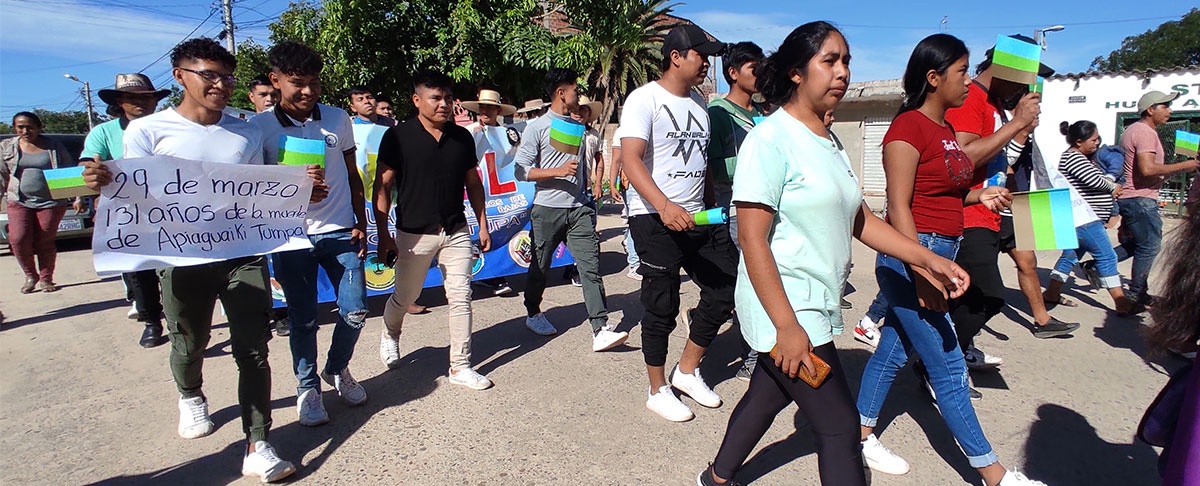 Raíces de libertad unen al pueblo guaraní desde su historia hacia su futuro en busca del Ñandereko.