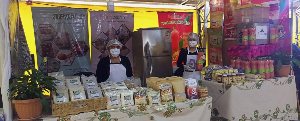 Organizaciones económicas campesinas de los valles interandinos exhiben sus productos transformados en la FEXCO 2023