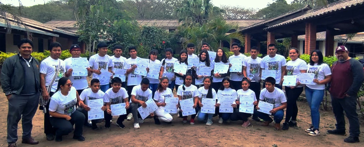 Jóvenes de la autonomía indígena guaraní de Charagua Iyambae concluyen curso de formación y conforman la red para la gobernanza ambiental y gestión de sus territorios