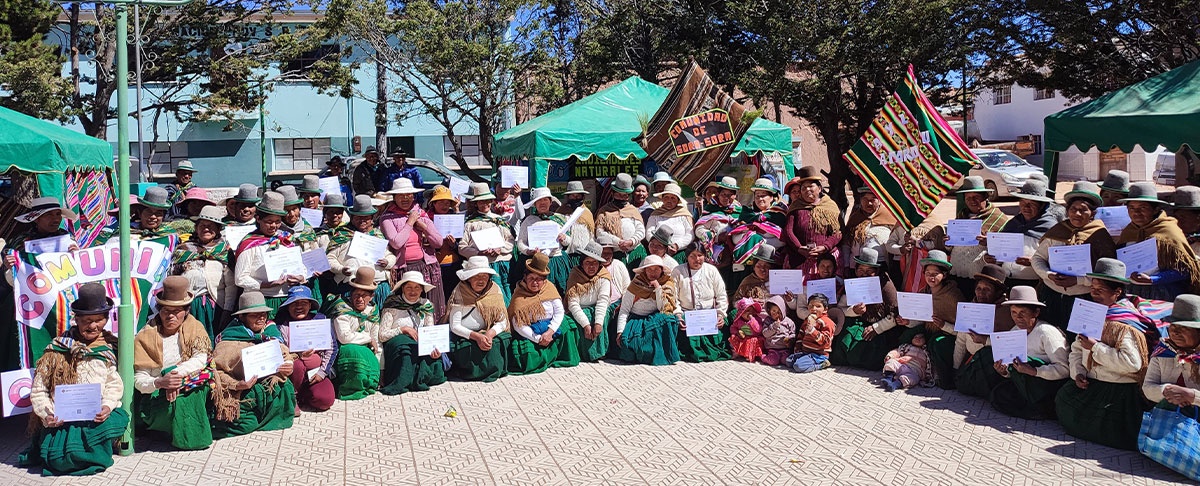 Mujeres de San Pedro de Totora exponen sus saberes ancestrales sobre predicción climática
