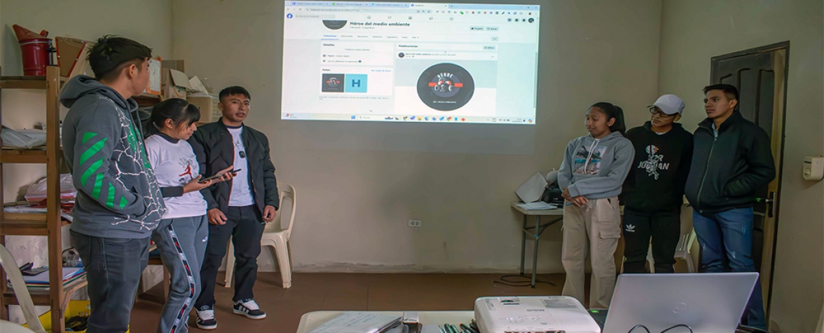 Jóvenes de la provincia Guarayos se capacitan en el uso, manejo y gestión de redes sociales