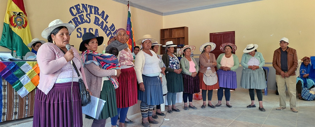 Mujeres de Carrasco Valles firman alianza multiactor para impulsar proyectos productivos y fortalecer sus derechos económicos