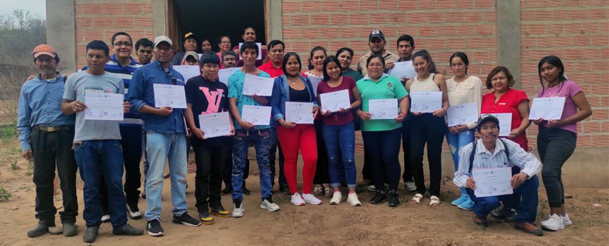 Asociación de Apicultores de EIREKA KAAGUASU culmina con éxito el curso de contabilidad básica en Kereimba Iyambae