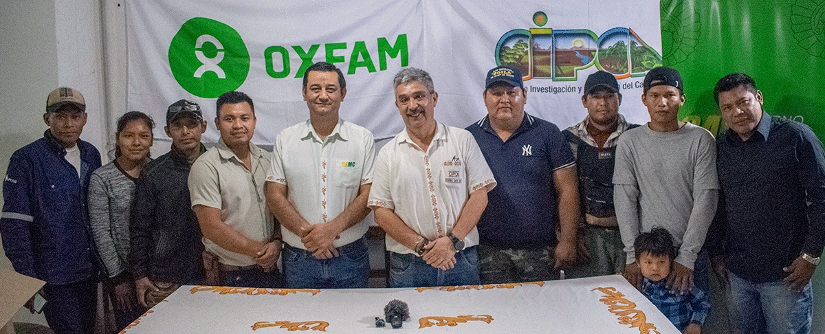 Embajador de España presente en la entrega de ayuda humanitaria de OXFAM en la Chiquitania.