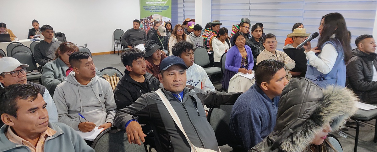 Mujeres y jóvenes de todo el país articulan propuestas por los derechos ambientales en La Paz