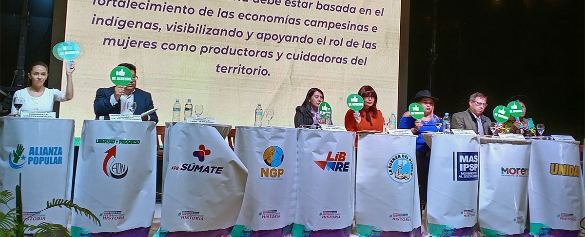 Mujeres de Cochabamba interpelan a candidatos: exigen inclusión económica y justicia para el campo y la ciudad