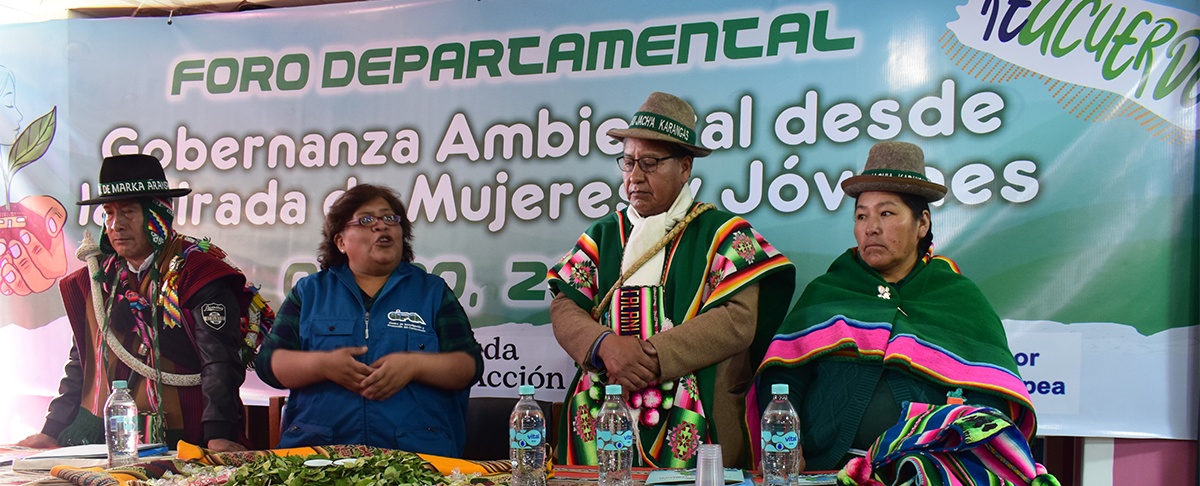 Mujeres y jóvenes lideran el debate sobre gobernanza ambiental en Oruro