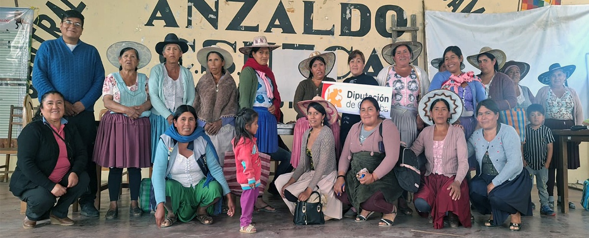 Mujeres de Anzaldo identifican potencialidades para fortalecer sus emprendimientos