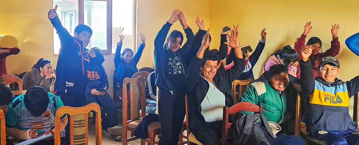 Jóvenes de Corque fortalecen sus conocimientos sobre derechos y prevención de la violencia