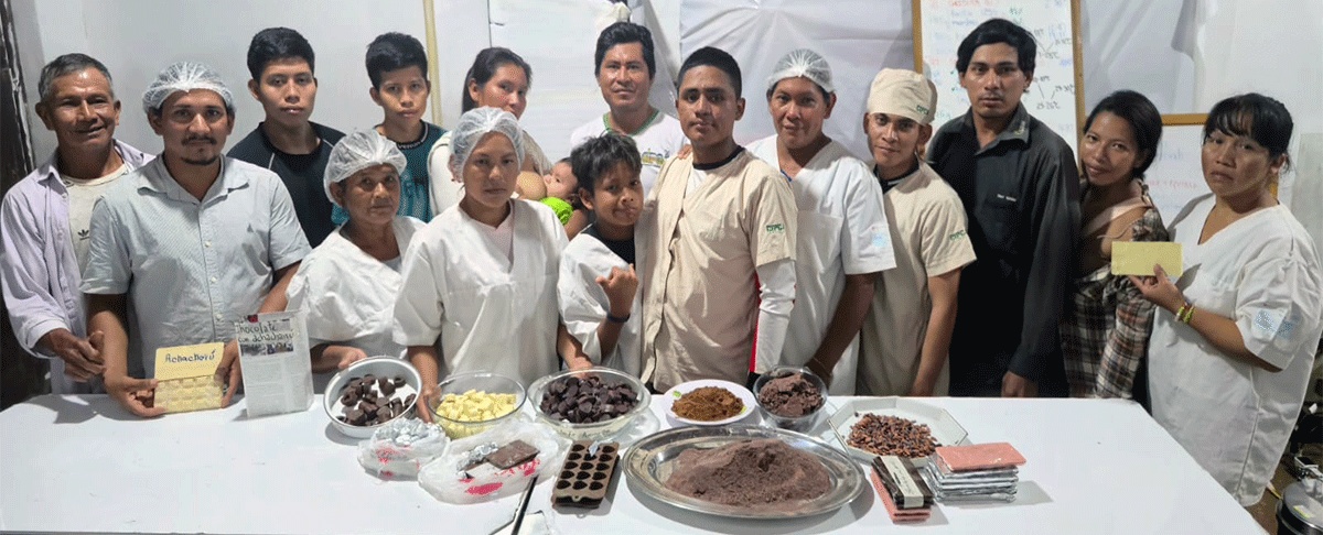 Productores amazónicos fortalecen capacidades para diversificar la producción de cacao y miel