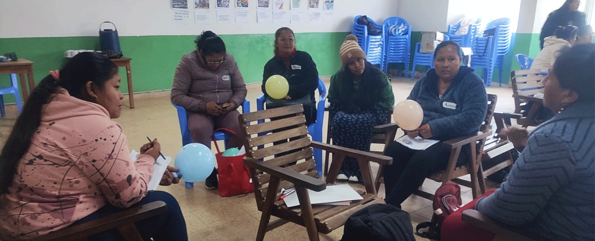 Mujeres de Charagua Iyambae fortalecen sus conocimientos sobre jurisdicción indígena originaria campesina y marco normativo