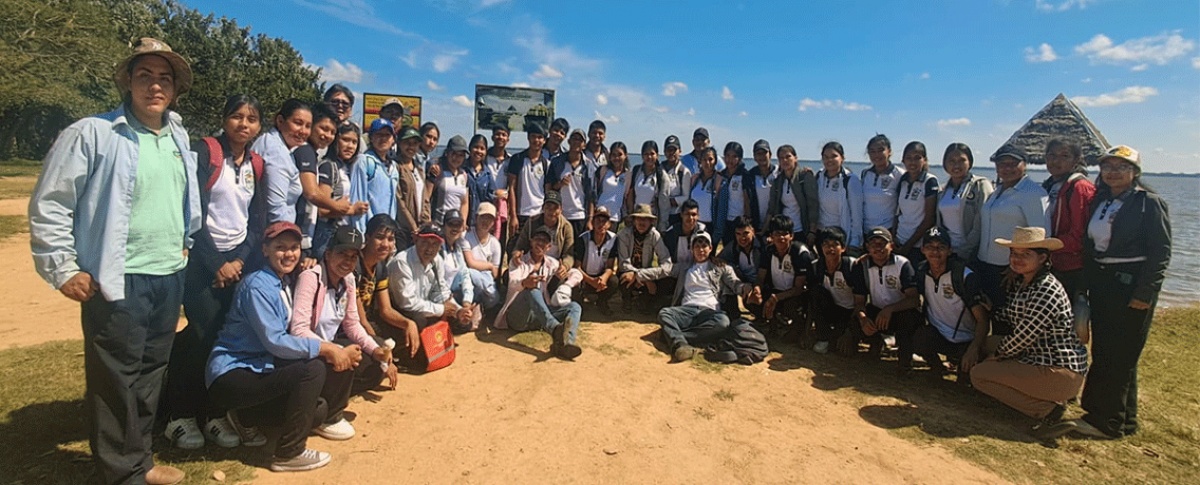 Jóvenes de San Ignacio de Moxos lideran campaña de educación ambiental para fortalecer la gobernanza ambiental y recuperar espacios públicos