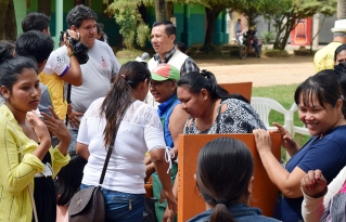 Mujeres indígenas y campesinas de la Amazonía sur compartieron sus experiencias en la I feria de energía alternativa y liderazgo 