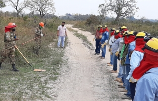 El CIPCA Santa Cruz y FUNSAR  de San Ignacio de Velasco capacitaron a 100 bomberos comunales para la lucha contra los incendios
