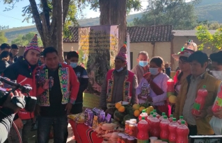 Asociaciones de AGROCAINE y APEC-T promocionan sus productos vinculados al turismo comunitario.