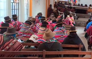 Autoridades originarias de Calamarca se pronuncian en defensa del medio ambiente, el agua y la agricultura campesina.