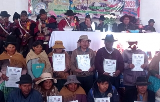 120 productores del municipio de San Andrés de Machaca se certifican como gestores en ganadería camélida a nivel de técnico básico