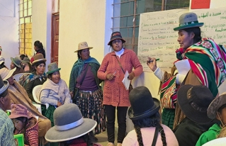"Hablemos de nuestras necesidades, problemas y potencialidades", dicen las mujeres de San Pedro de Totora