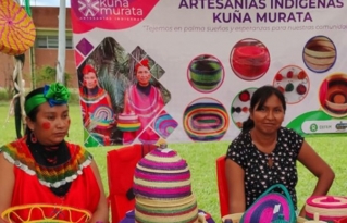 Tejedoras guaraníes impulsan su autonomía económica y cultural