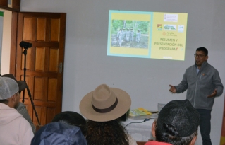 Mujeres, miel y futuro: inicia en el Chaco el programa “Mujeres, Abejas y Derechos”