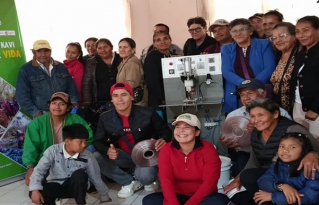 Apicultura con identidad: Mujeres y productores de Charagua Iyambae fortalecen la transformación de miel con valor agregado
