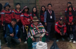 Corque planta futuro: estudiantes y autoridades celebran el Día del Árbol con reforestación y compromiso ambiental