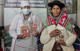 Emprendedores rurales muestran innovación y sostenibilidad en la Feria Internacional Huayna Fex 2025