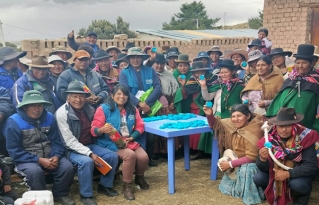 Productores de San Andrés de Machaca adoptan alternativas agroecológicas con bioinsumos y etnoveterinaria
