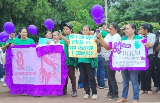 Mujeres de San Ignacio de Moxos marchan en defensa de sus derechos