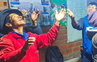 Cursos de formación en Corque fortalecen el autocuidado y la autoestima sin distinción de género
