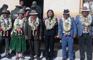 Autoridades originarias fortalecen la transición democrática en San Pedro de Totora con la posesión del nuevo gobierno municipal