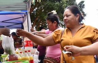 “Sabores y Saberes” revaloriza la producción local y la identidad amazónica en el 136 aniversario de Puerto Rico