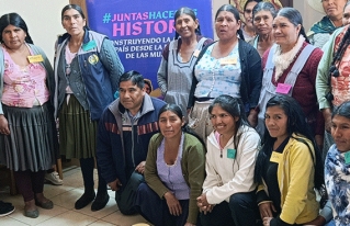 Mujeres de Anzaldo fortalecen capacidades para incidir en el Plan Autonómico de Desarrollo