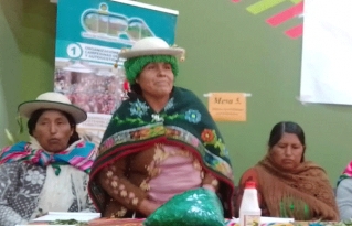 Mujeres de Charazani construyen propuestas para una agenda municipal con voz y poder de decisión